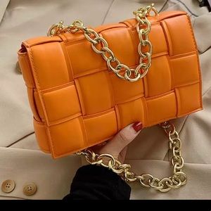 Leather chain purse